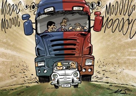 کامیون بارسا پشت سر رئال!
